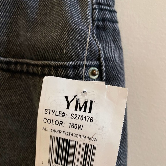 NWT YMI Women's High Rise Festival Shorts, size 7/28 - Picture 5 of 9